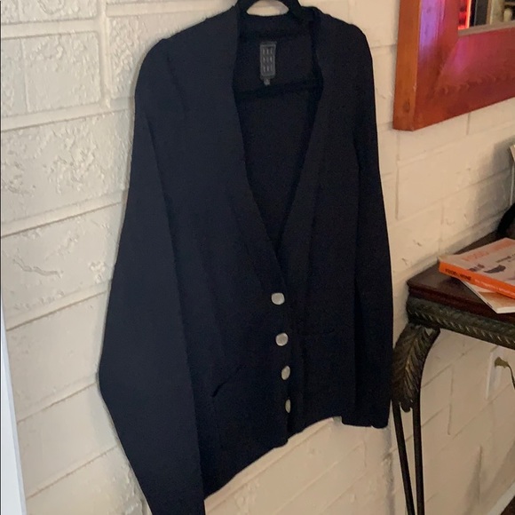 Sweater - Picture 2 of 3